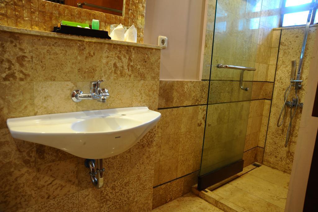 Tegal Panggung Guest House Yogyakarta Exterior photo