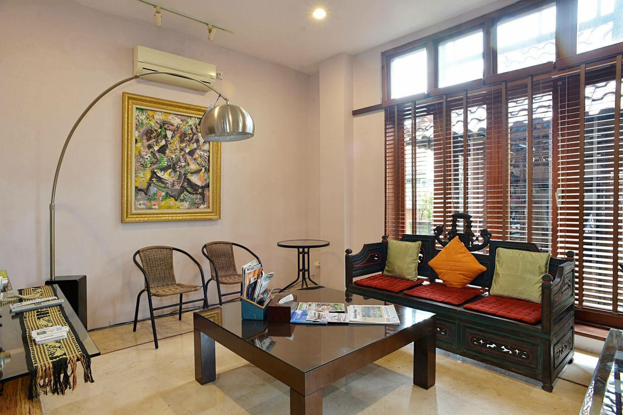 Tegal Panggung Guest House Yogyakarta Exterior photo