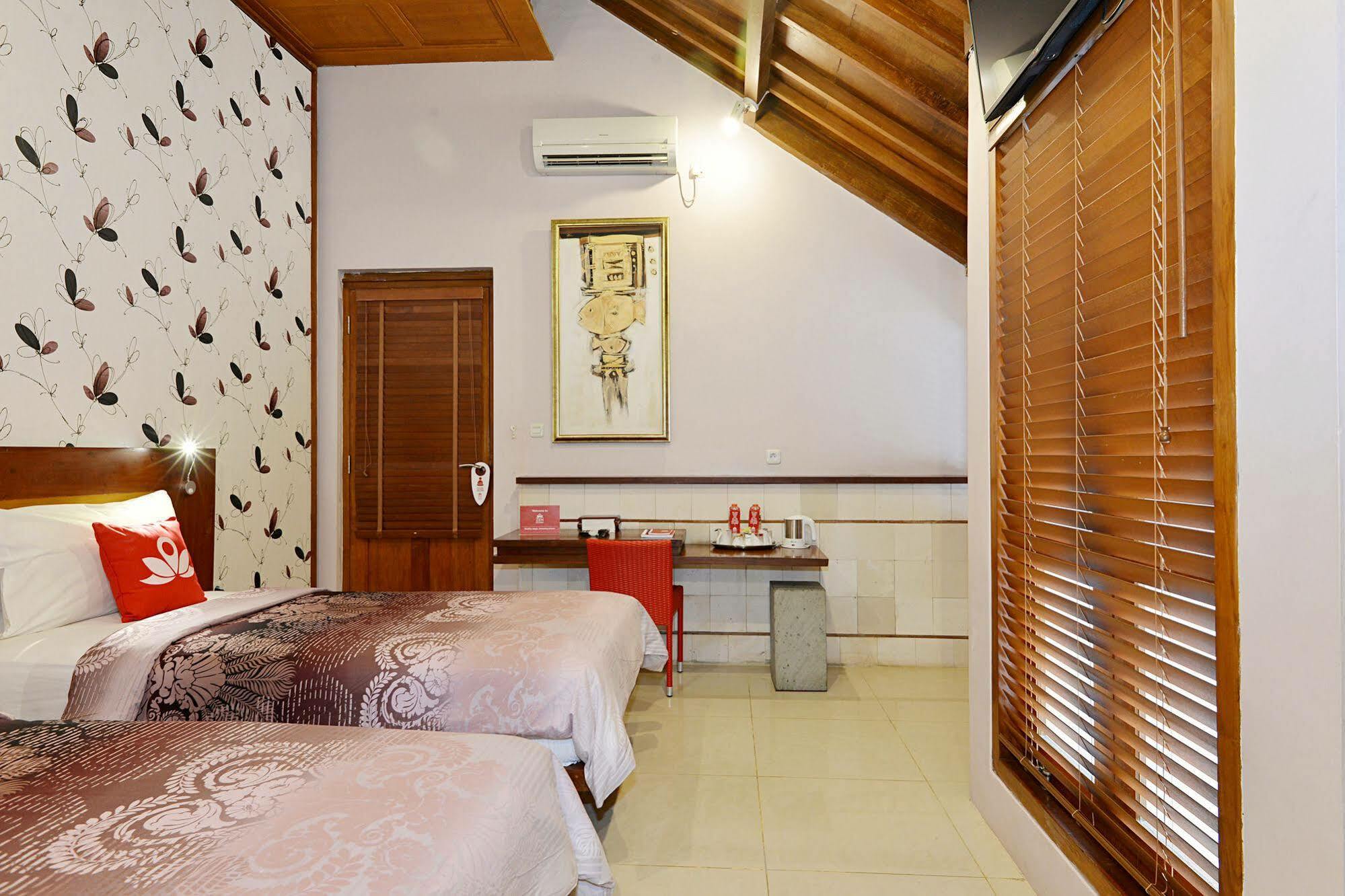Tegal Panggung Guest House Yogyakarta Exterior photo
